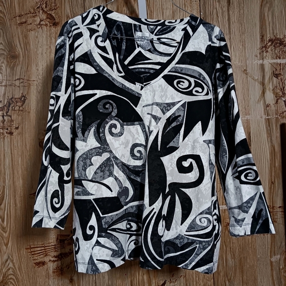 Chicos Abstract Artsy Cotton V-neck Top Size 3 - Picture 1 of 5